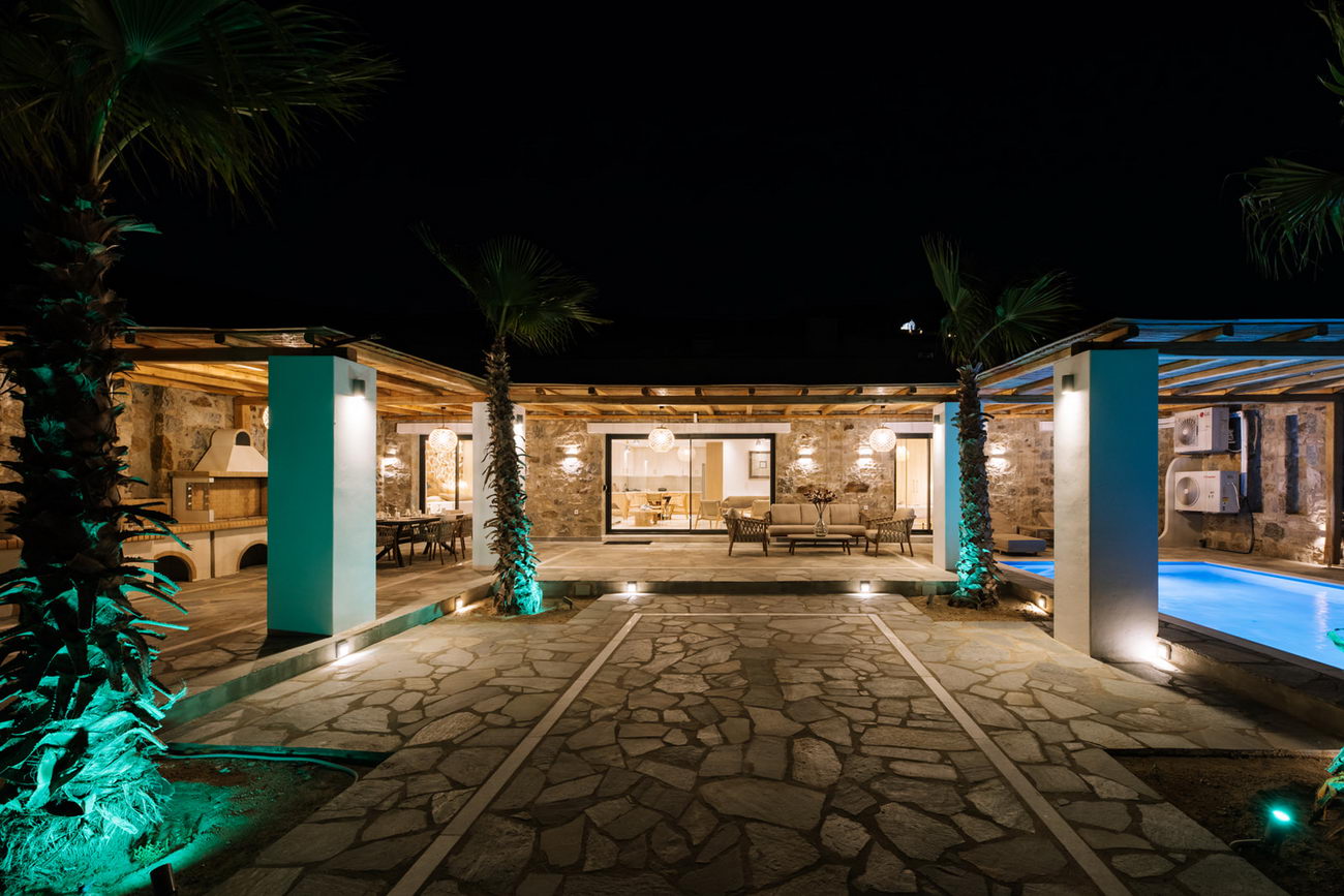 Royal Retreat Villa photo 1